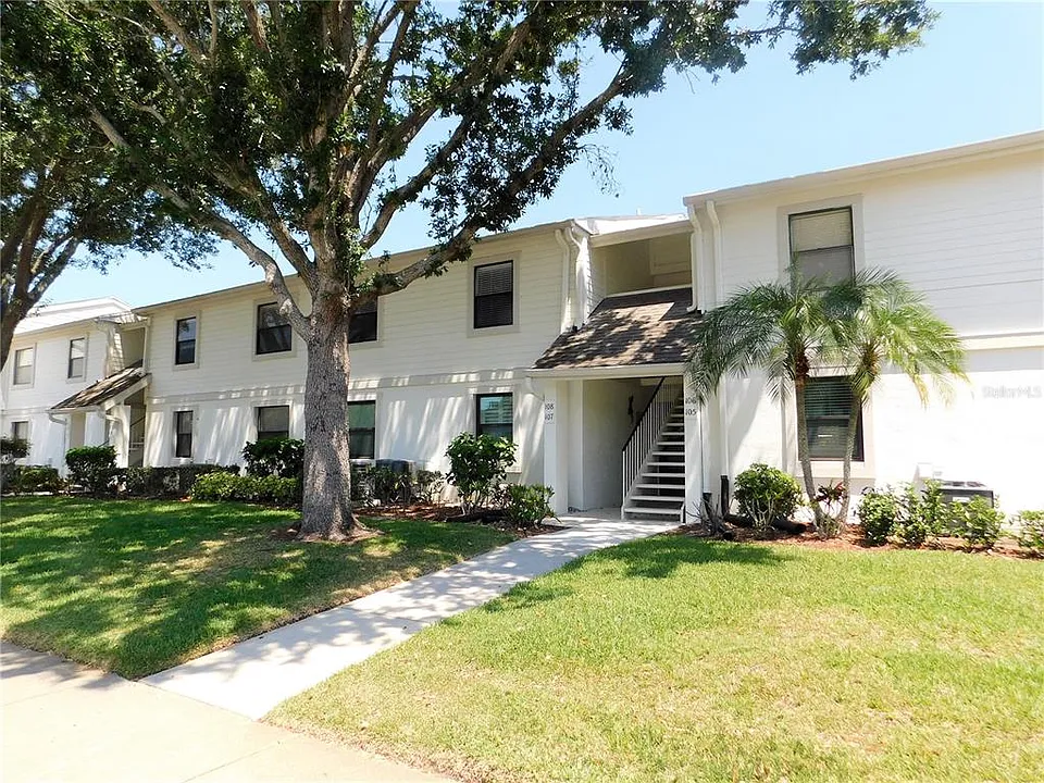107 Windward Pl #107