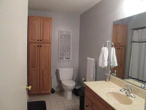 5th image of 222 Jacklin Dr
