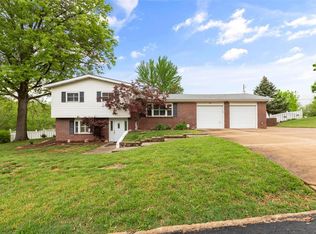 104 Mareda Ln, Arnold, MO 63010