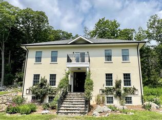 33 Victoria Dr, Cold Spring, NY 10516