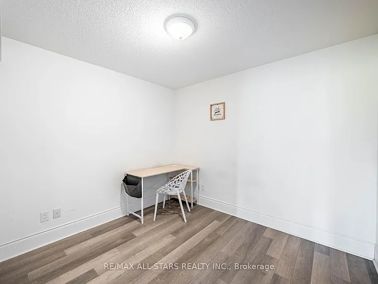 2015 Sheppard Ave E #407 — Photo 17