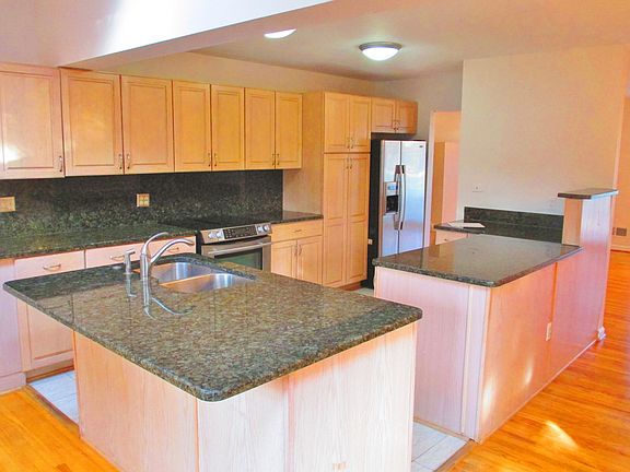 3rd image of 8712 Hartsdale Ave