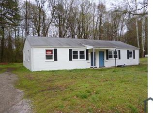 1115 S 1st Ave, Hopewell, VA 23860