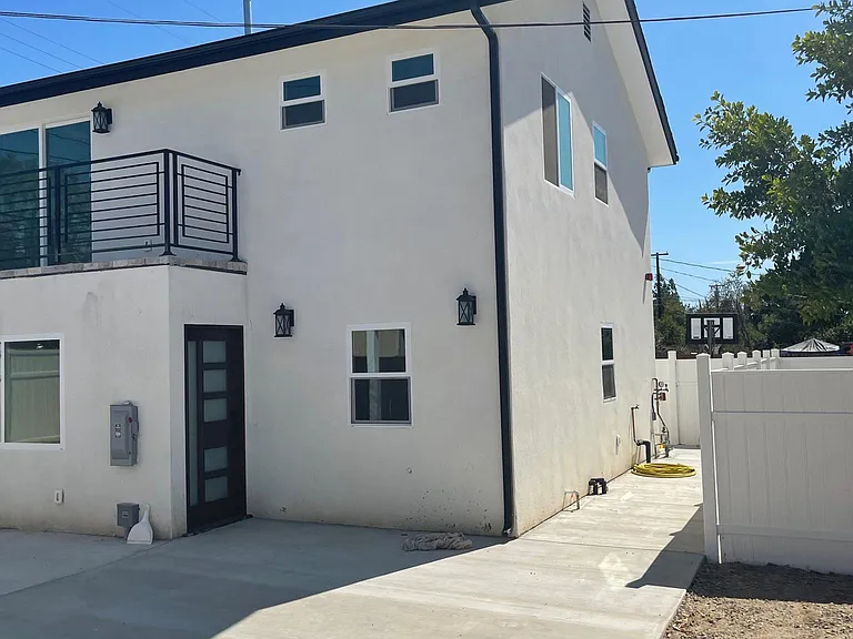 8602 Penfield Ave — Photo 1
