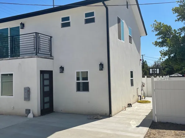 8602 Penfield Ave, Winnetka, CA 91306