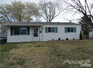 835 Lexington Park, Florissant, MO