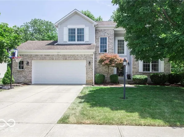 8805 Providence Dr, Fishers, IN 46038