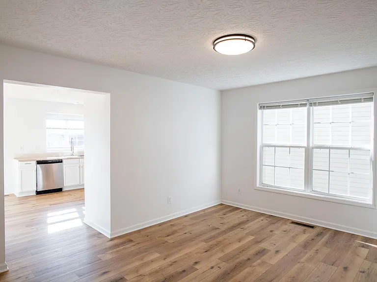 917 Winding Oak Trl — Photo 12