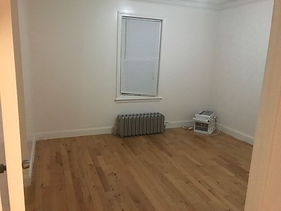 5th image of 36 Claremont Ave #1