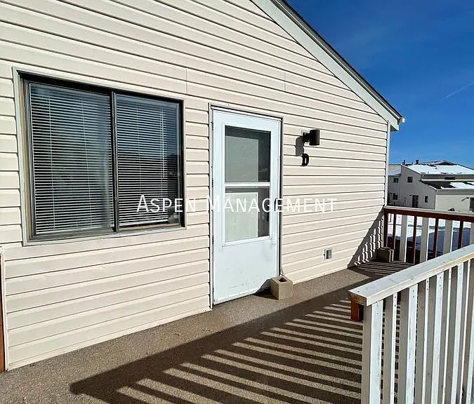3720 Iris Ave #D — Photo 5