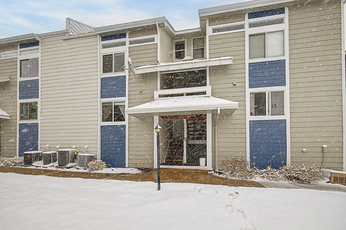 Outside Entrance - 1342 S Cathay Ct #80017