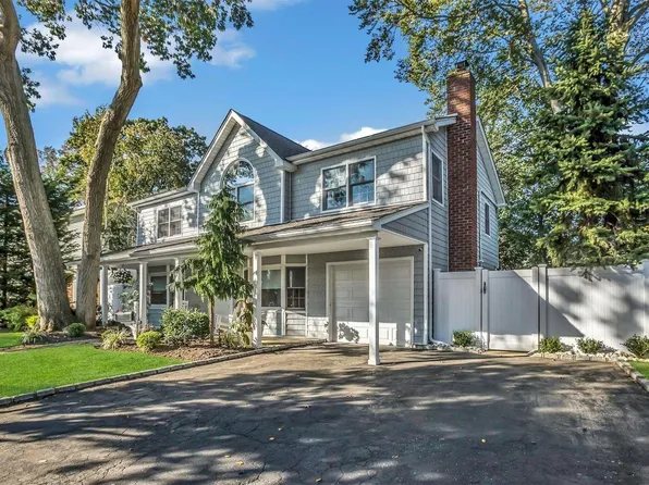 3611 N Princeton Drive, Wantagh, NY 11793