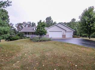 N9230 Wild Oak Rd, Belleville, WI 53508
