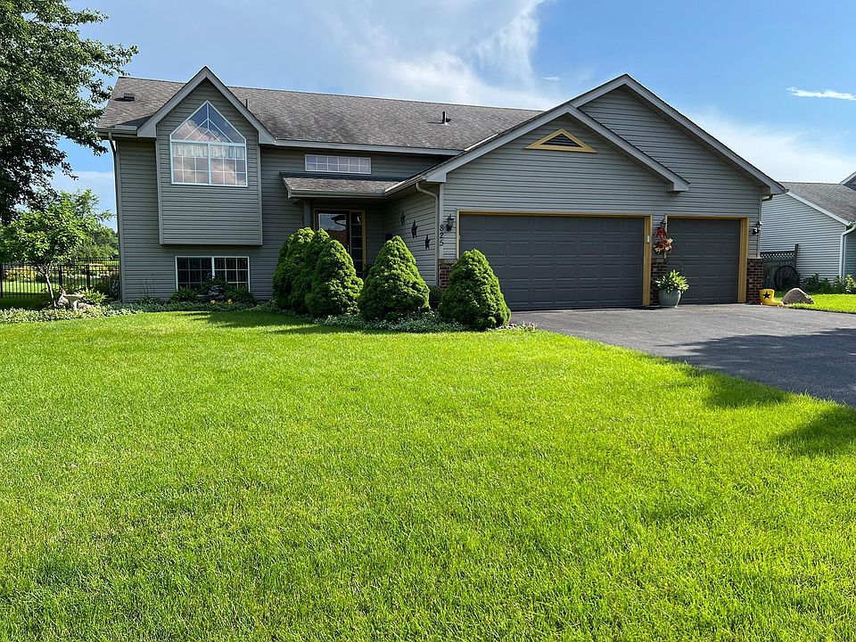 1st image of 825 Sunrise Ln