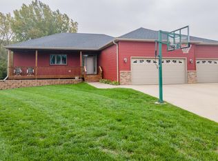 6310 Pebble Ln SW, Rochester, MN 55902