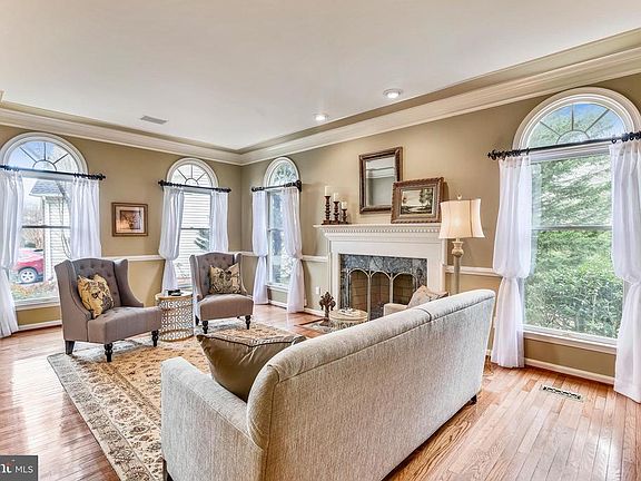 5th image of 3504 Broadrun Dr