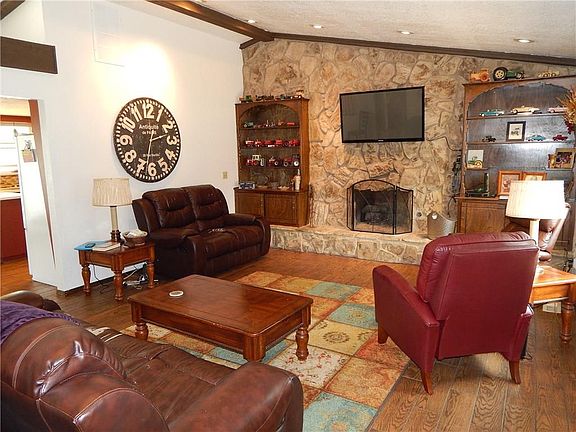 5th image of 2532 Indian Creek Pl