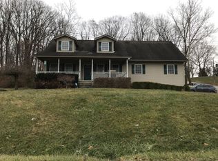 140 Juanita Dr, Zanesville, OH 43701