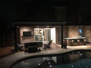 208 Granite Falls Dr, Keller, TX 76248