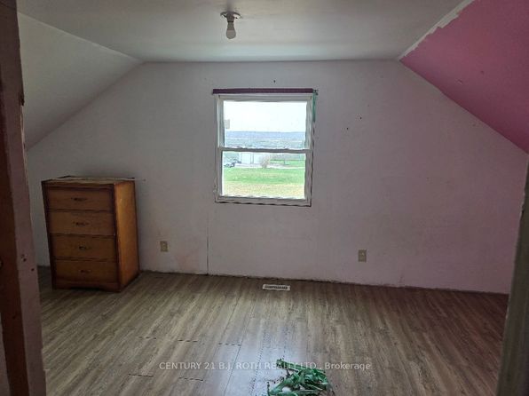 2438 Uhthoff Line, Severn, ON L3V 7E9