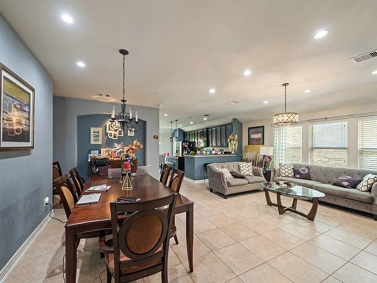 8819 Chaco Hill Ln — Photo 4
