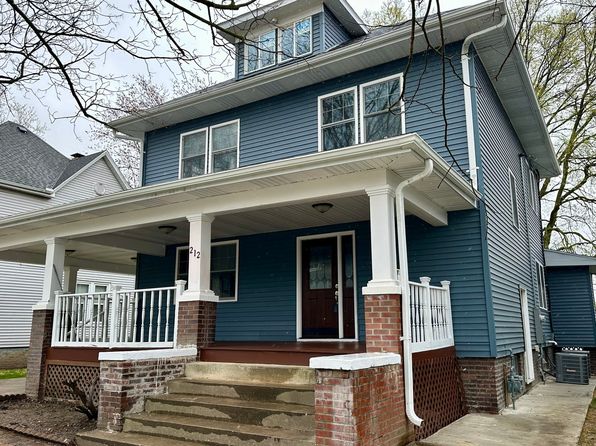 212 E Jefferson St, Clinton, IL 61727