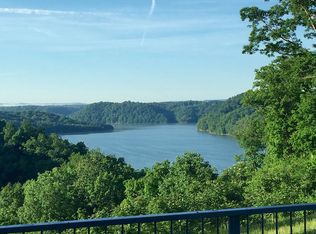 756 Mallard Pointe Rd, Byrdstown, TN 38549