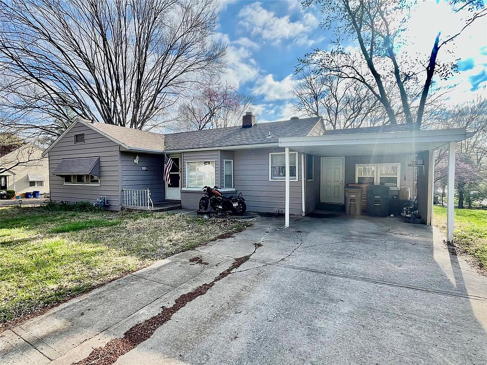 1st image of 1610 N West End Blvd