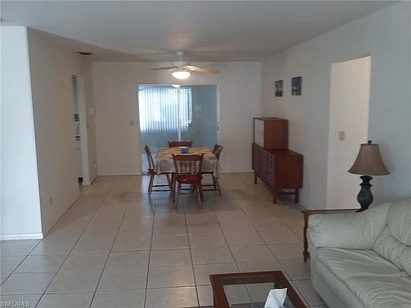 3rd image of 216 Idleview Ave