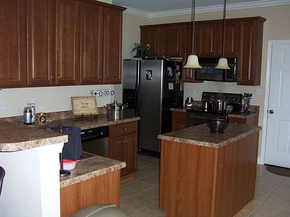 2nd image of 8718 Brookhaven Dr