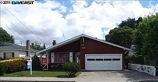 4135 Veronica Ave photo 1