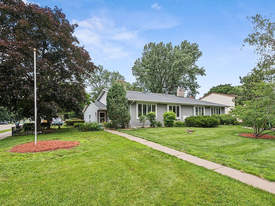 1st image of 2409 Oxford St N