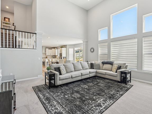 5th image of 5101 Loch Dr
