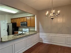 2090 Deptford Dr — Photo 9