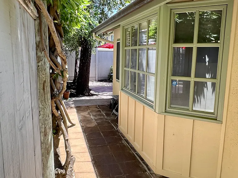 walkway to backyard