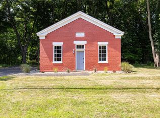 465 Marsh Rd, Pittsford, NY 14534