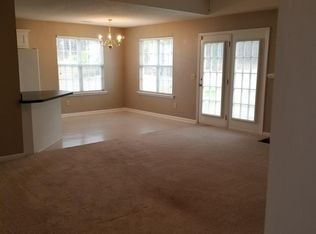 100 Silverado Dr, Hopkins, SC 29061