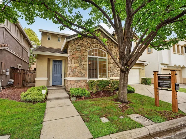 5345 W Chesterfield Cir, Dublin, CA 94568