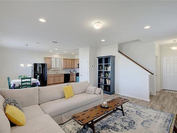 4th image of 218 Cascata Way