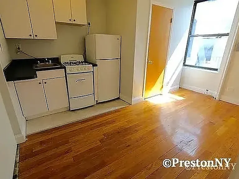 132 Thompson St #36 — Photo 2