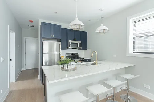 4409 N Seeley Ave #3B Photo 1