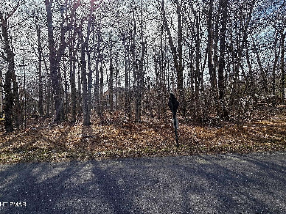 2nd image of 9208 Westwood Dr