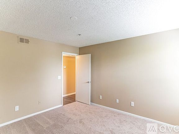 4th image of 2113 Irise Ct #111