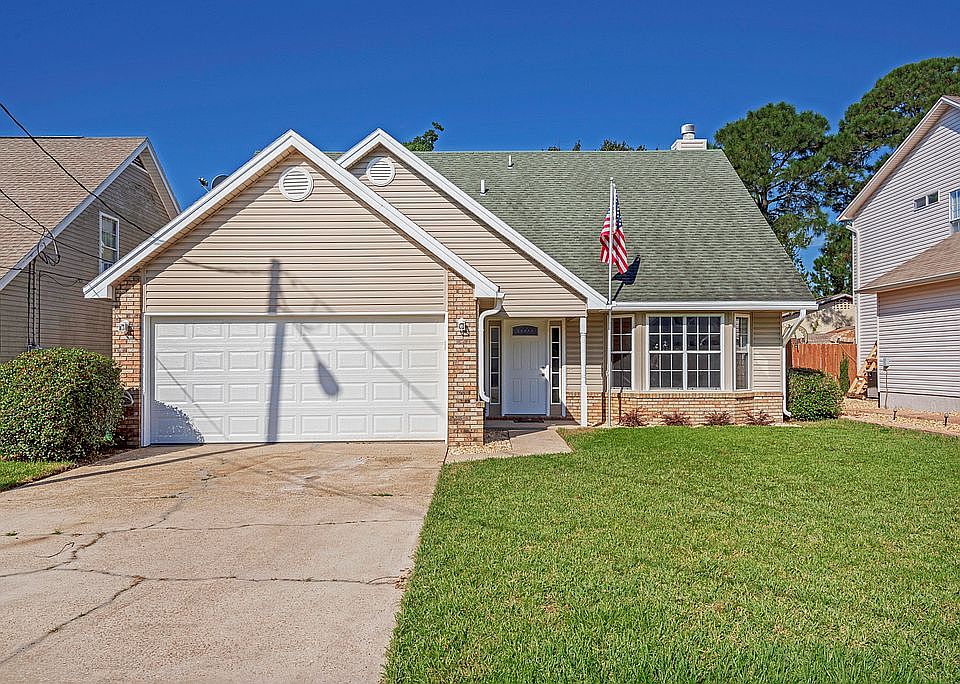 1st image of 374 Brookwood Blvd