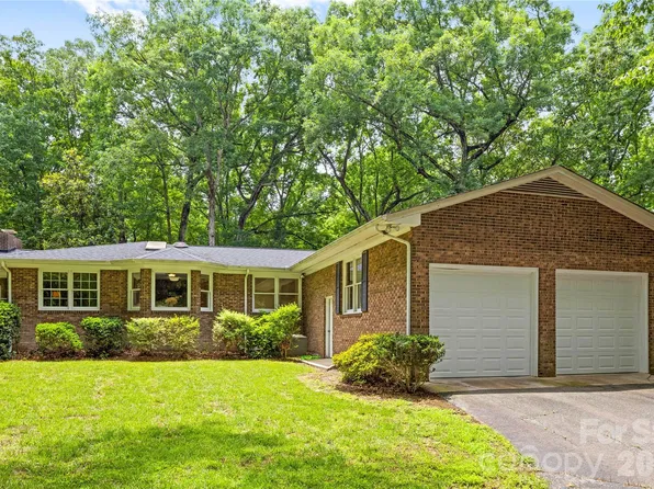 2038 Skyway Dr, Monroe, NC 28110