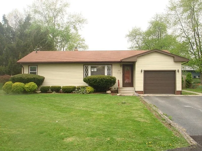 509 Siegmund St photo 1