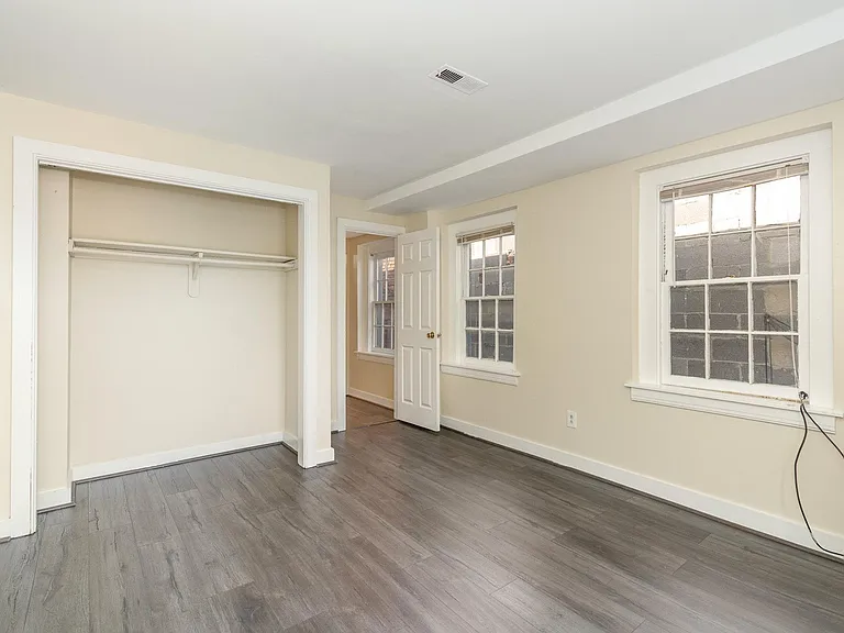 677 Washington Blvd #B — Photo 13