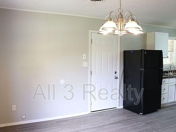 4th image of 526 Placid Dr