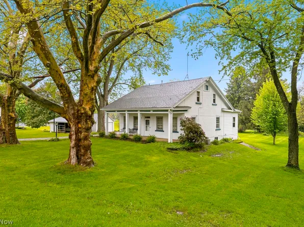 8949 Louisville St NE, Louisville, OH 44641