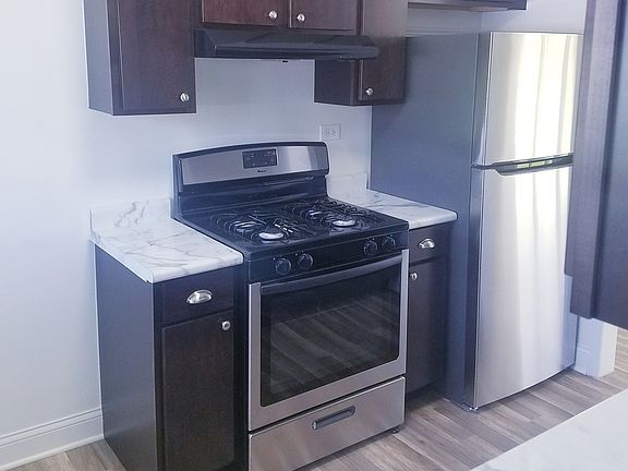 5th image of 17918 Oakwood Ave
